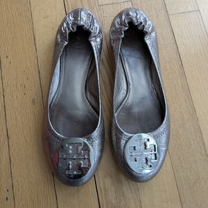 Tory Burch Silver Ballet Flats (8.5)